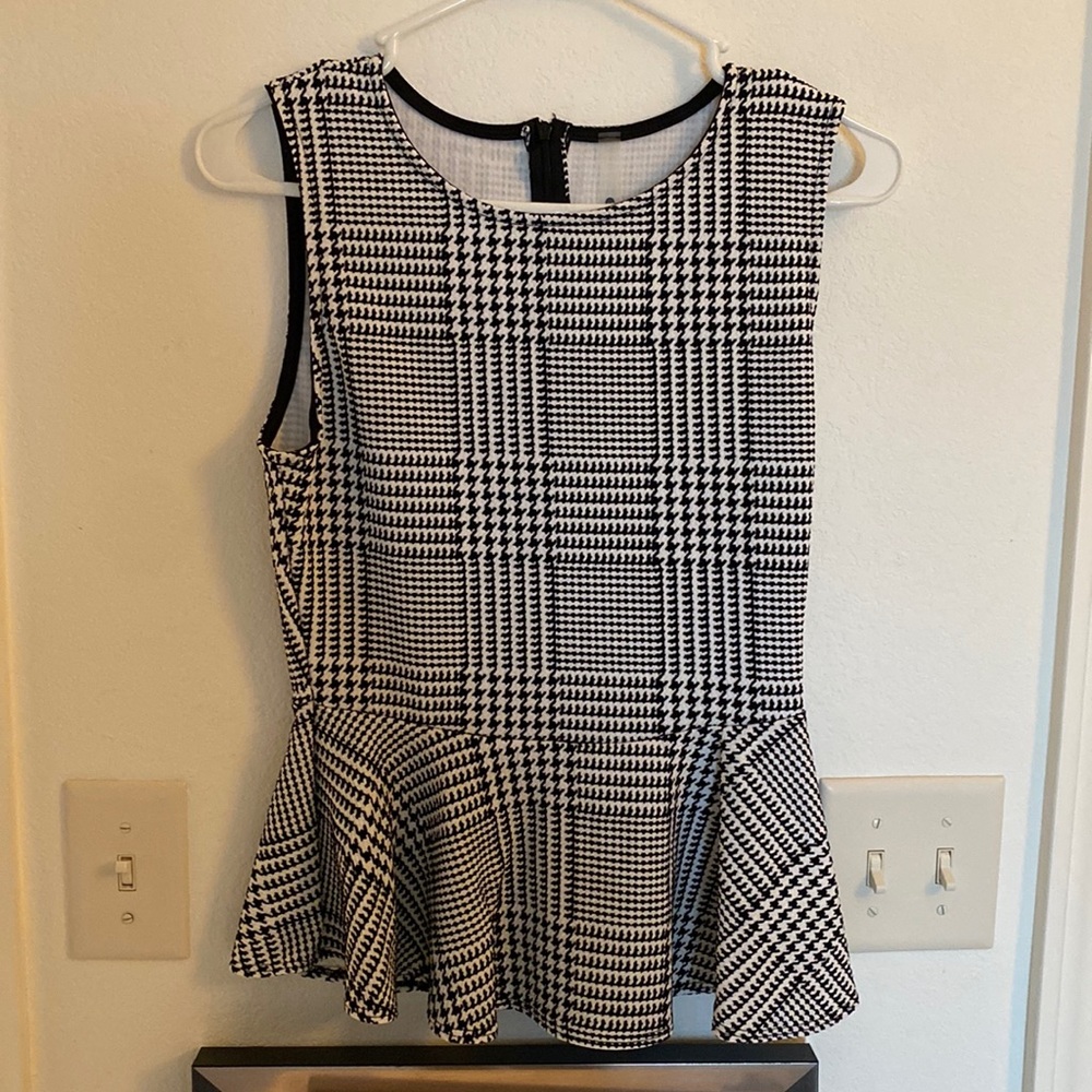 Francesca’s Houndstooth Peplum Tank